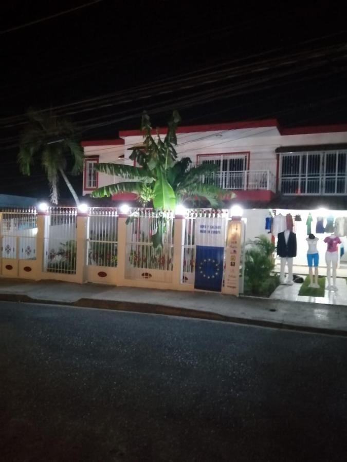 Recidencial Mignoli Hotel Boca Chica Exterior photo
